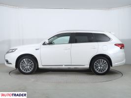 Mitsubishi Outlander 2020 2.4 221 KM Mitsubishi Outlander 2020 2.4 221 KM