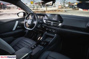 Citroen C4 2025 1.2 152 KM