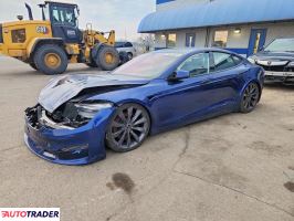 Tesla Model S - zobacz ofertę