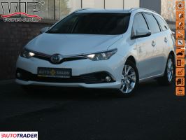 Toyota Auris 2015 1.8 99 KM