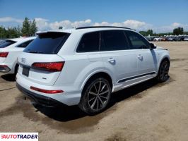 Audi Q7 2022 3