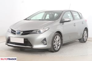 Toyota Auris 2013 1.8 134 KM