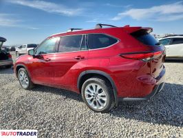 Toyota Highlander 2022 3