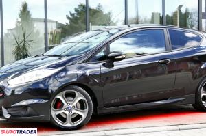 Ford Fiesta 2015 1.6 182 KM