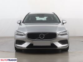 Volvo V60 2019 2.0 147 KM