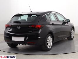 Opel Astra 2018 1.4 123 KM