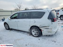 Chrysler Pacifica 2022 3