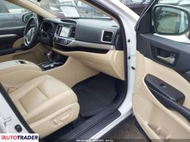 Toyota Highlander 2019 3