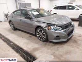 Nissan Altima - zobacz ofertę