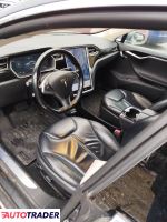 Tesla Model S 2015