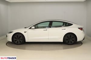 Tesla Model 3 2023 278 KM