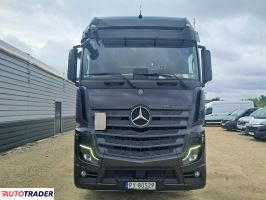 Mercedes Actros