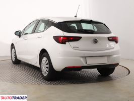 Opel Astra 2018 1.4 123 KM