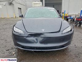 Tesla Model 3 2025
