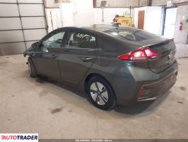 Hyundai IONIQ Hybrid 2020 1