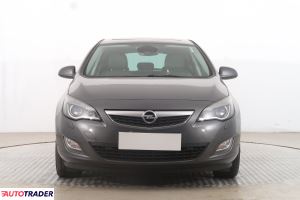 Opel Astra 2012 1.4 138 KM