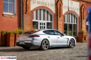 Porsche Panamera 2014 4.8 440 KM