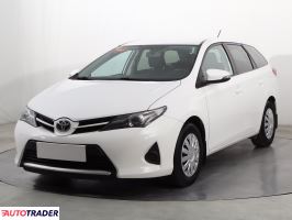 Toyota Auris 2013 1.6 130 KM Toyota Auris 2013 1.6 130 KM