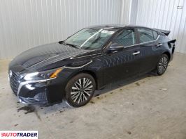 Nissan Altima 2025 2