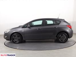 Opel Astra 2012 1.4 99 KM