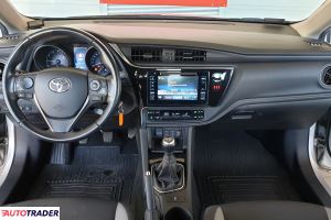 Toyota Auris 2015 1.6 132 KM Toyota Auris 2015 1.6 132 KM