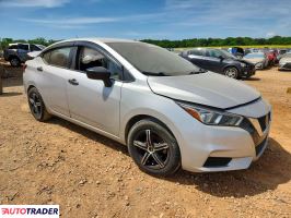 Nissan Versa 2020 1