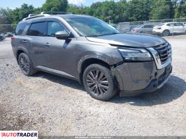 Nissan Pathfinder 2022 3