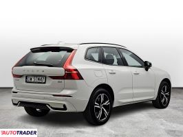 Volvo XC60 2022 2.0 197 KM
