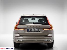 Volvo XC60 2023 2.0 197 KM