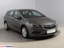 Opel Astra 2018 1.6 108 KM