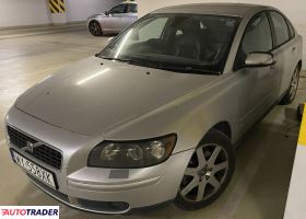 Volvo S40 2004 2.0 136 KM