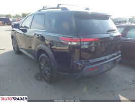 Nissan Pathfinder 2022 3