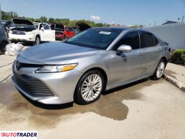 Toyota Camry 2018 3