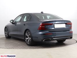 Volvo S60 2019 2.0 246 KM
