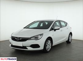 Opel Astra 2019 1.2 108 KM