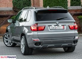 BMW X5 2010 3.0 286 KM