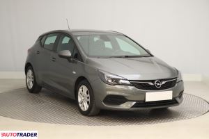 Opel Astra 2020 1.2 143 KM