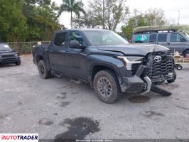 Toyota Tundra - zobacz ofertę