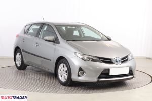 Toyota Auris 2013 1.8 134 KM Toyota Auris 2013 1.8 134 KM