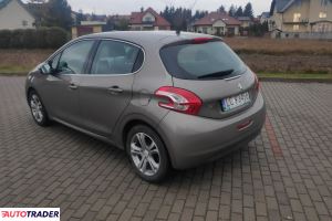 Peugeot 208 2012 1.2 82 KM