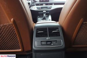Audi A4 2017 2.0 190 KM