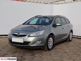 Opel Astra 2011 1.4 138 KM