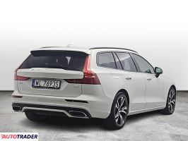 Volvo V60 2021 2.0 303 KM