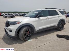 Ford Explorer 2022 3