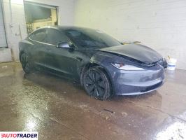 Tesla Model 3 2025