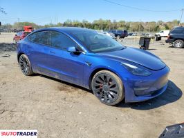 Tesla Model 3 2022