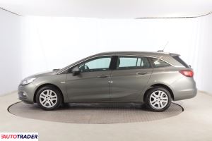 Opel Astra 2017 1.6 108 KM