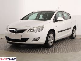 Opel Astra 2010 1.6 113 KM