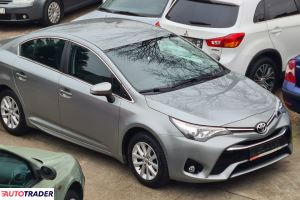 Toyota Avensis 2019 1.6 132 KM