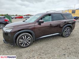 Nissan Pathfinder 2022 3